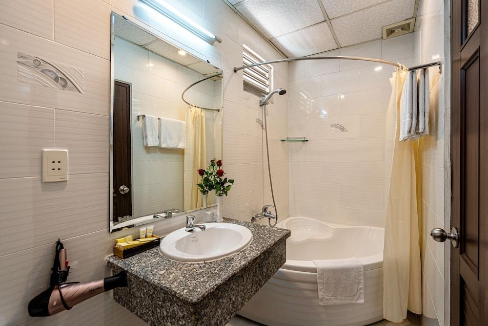 Hotel A25 - 29 Bui Thi Xuan 3*